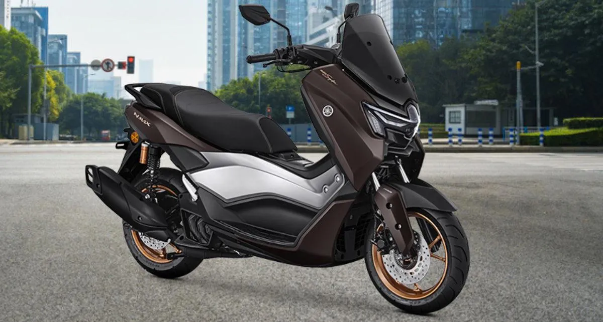 Moto NMAX
